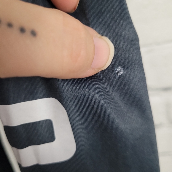 13 FISHING | lightweight performance long sleeve shirt - Picture 4 of 5